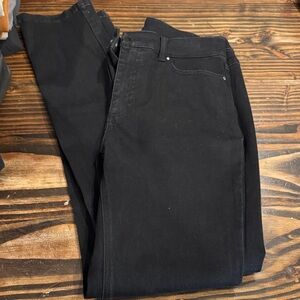 Women's Black Skinny Jeans